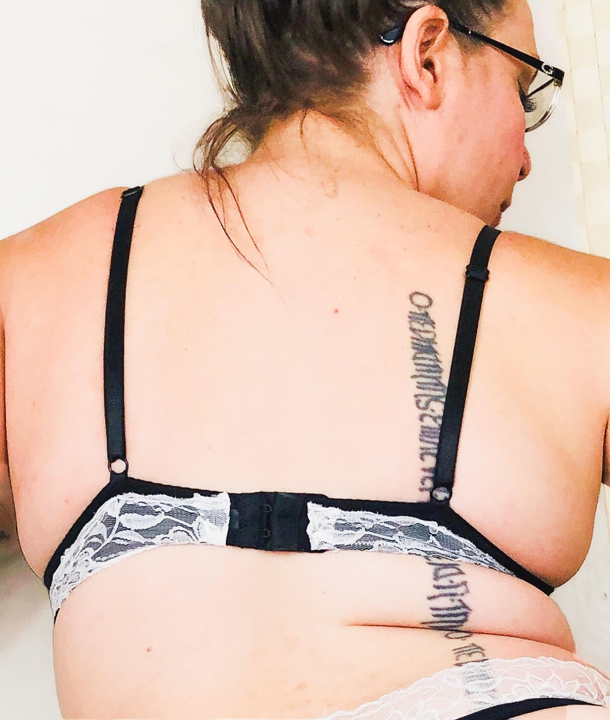Dunder Mifflin Lightly Lined Demi Cup Bra T-shirt Bra