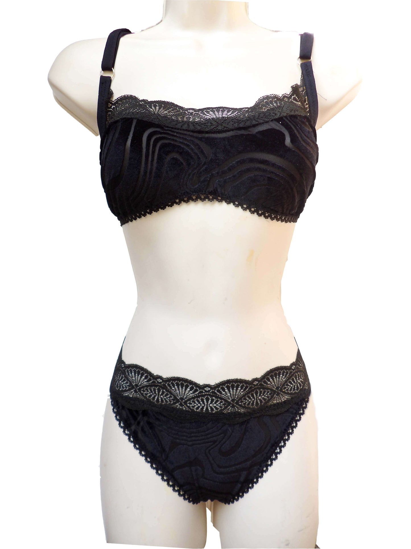 Black Swirl Essentials Thong