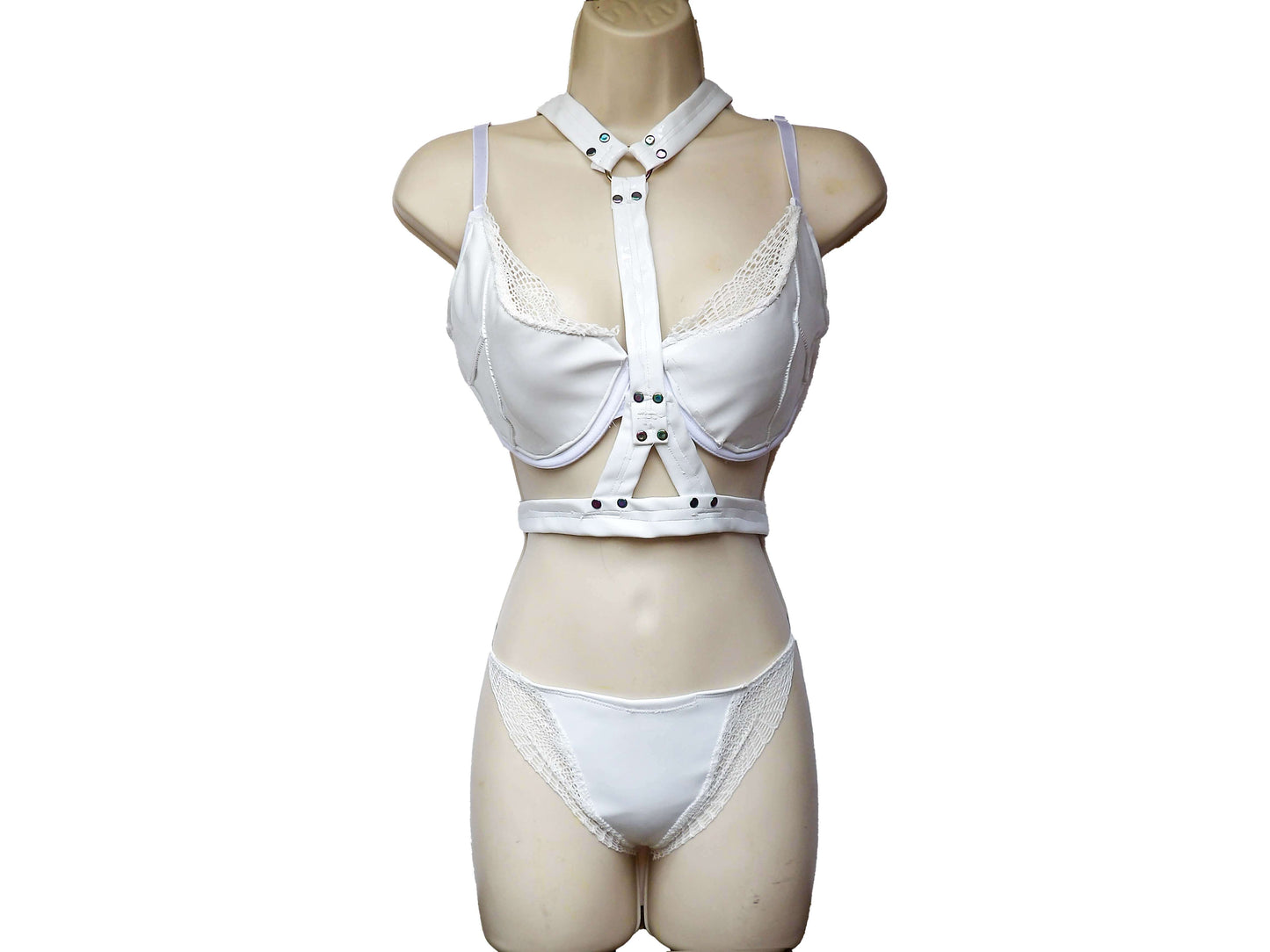 Glazed, Triangulated Light body Harness withSnaps